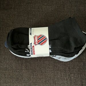 K-Swiss Men's Black and Gray Casual Socks 10 pairs